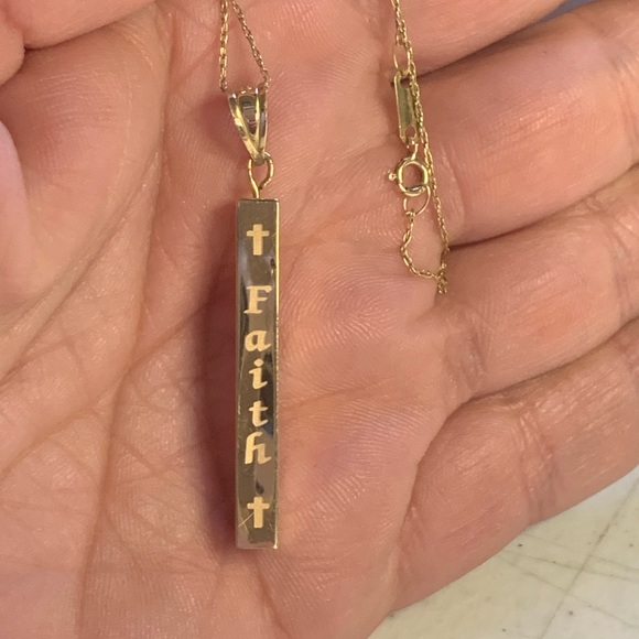 10k solid Michael Anthony Family/Faith/Friends/ Full of Life Pendant Necklace! - Picture 13 of 16